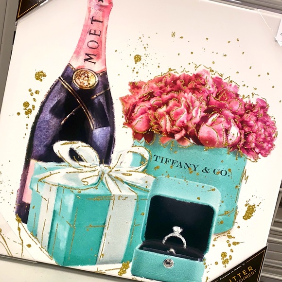 Oliver Gal Accessories - 🚨🎁💍 Authentic Designer wall art 🖼